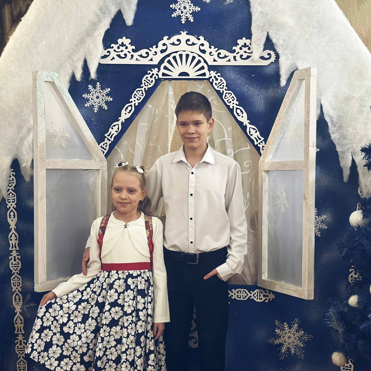 В преддверии Нового года Донской театр драмы и комедии им. В.Ф. Комиссаржевской несколько сотен ребят побывали на традиционной елке главы города Новочеркасска В преддверии Нового года Донской театр драмы и комедии им. В.Ф. Комиссаржевской несколько сотен ребят побывали на традиционной елке главы города Новочеркасска