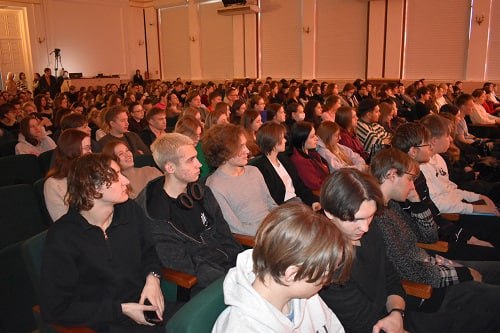 Полицейские Таганрога встретились со студентами Южного федерального университета Полицейские Таганрога встретились со студентами Южного федерального университета