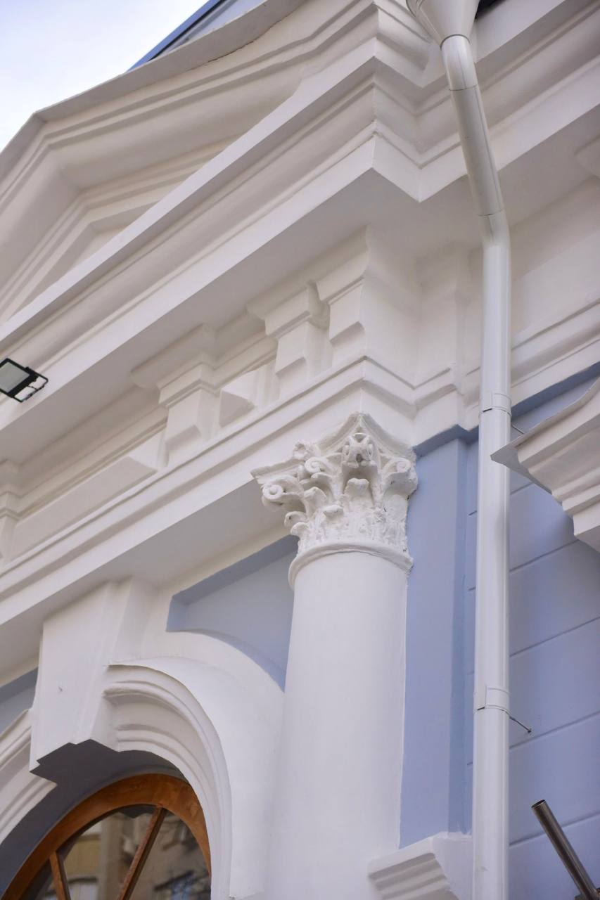 Капремонт фасада дворца бракосочетания в Пролетарском районе Ростова завершен