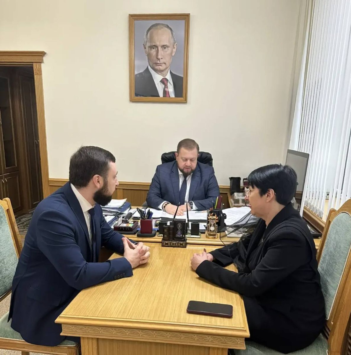 На днях в Батайск приехал участник президентской программы развития управленческих кадров «Время героев» первого уровня Святослав Харитонов