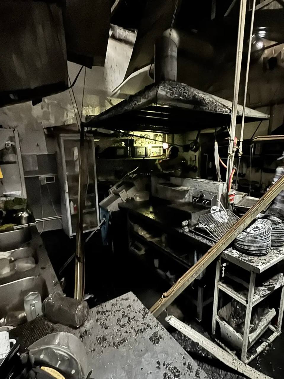 Утро на улице 30 лет Победы в Волгодонске началось не с привычного запаха выпечки, а с едкого дыма и звуков пожарных сирен Утро на улице 30 лет Победы в Волгодонске началось не с привычного запаха выпечки, а с едкого дыма и звуков пожарных сирен