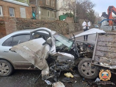 Водитель пострадал в массовом ДТП в Ростове в Рождество