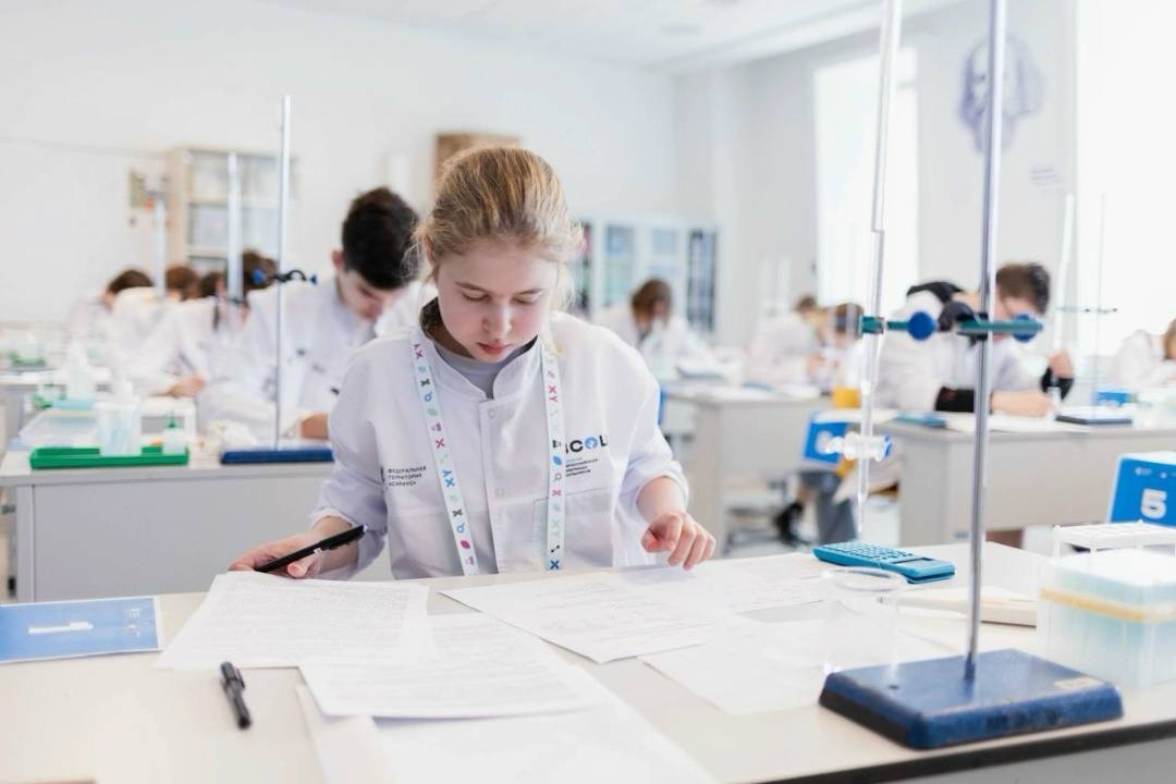 Юрий Слюсарь: Победа на всероссийской предметной олимпиаде — это всегда история большого труда