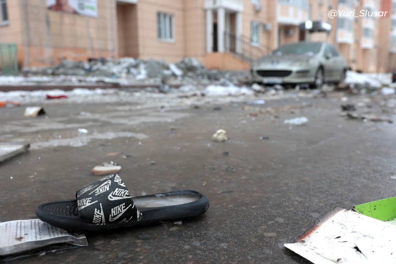 Юрий Слюсарь: Утром ездил в Левенцовку и поселок Ленинаван, которые подверглись вражескому удару Юрий Слюсарь: Утром ездил в Левенцовку и поселок Ленинаван, которые подверглись вражескому удару