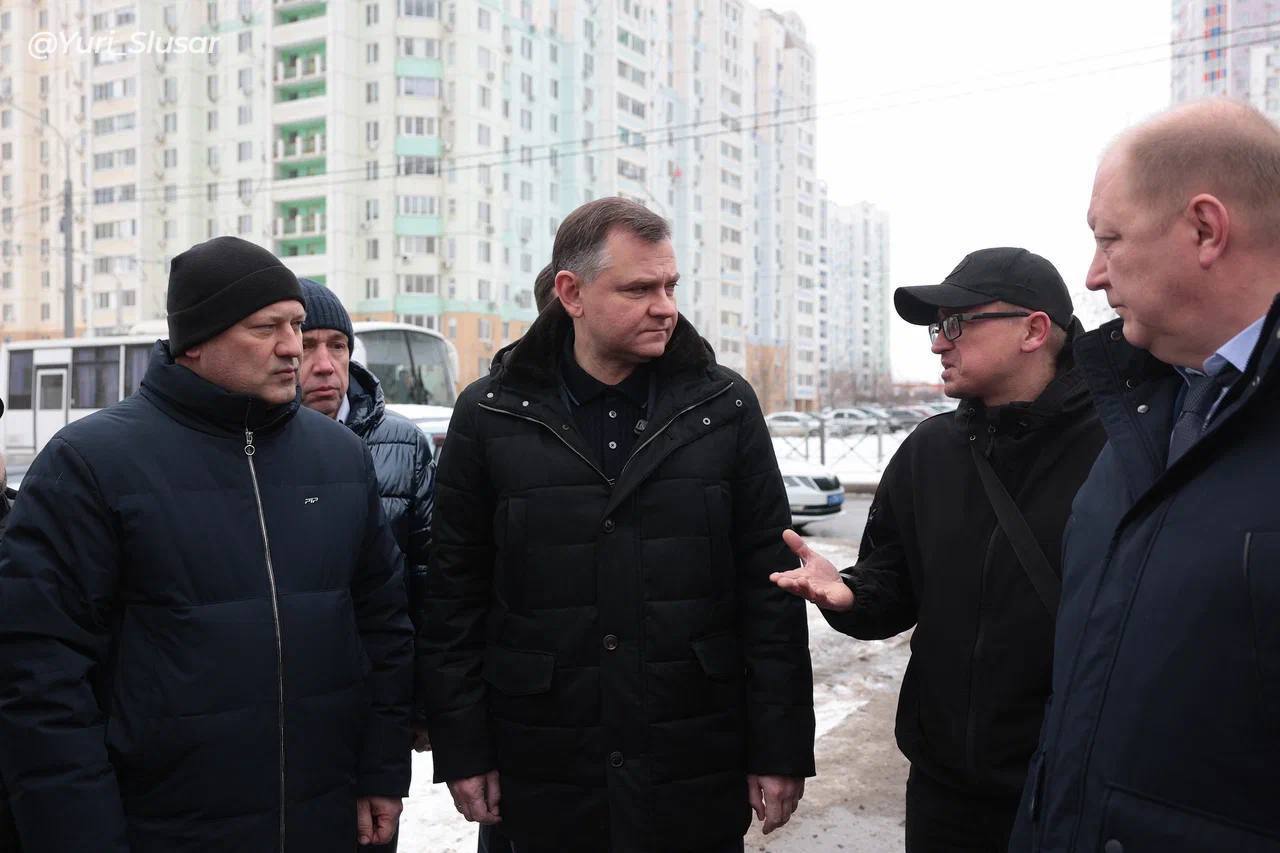 Юрий Слюсарь: Утром ездил в Левенцовку и поселок Ленинаван, которые подверглись вражескому удару Юрий Слюсарь: Утром ездил в Левенцовку и поселок Ленинаван, которые подверглись вражескому удару