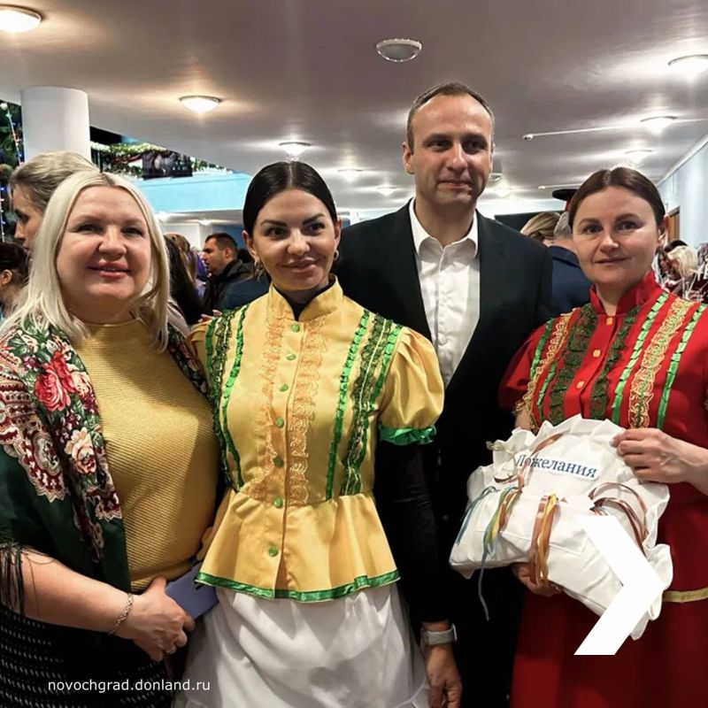 13 января в рамках празднования старого Нового года во Дворце культуры «НЭВЗ» состоялся традиционный фестиваль «Вареничный разгуляй»