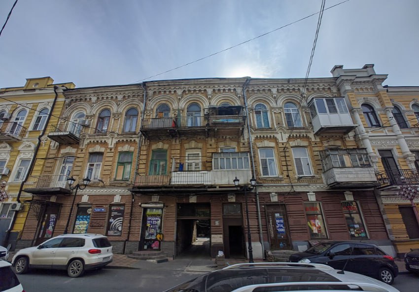 В Ростове изымут три аварийных дома, два из них – объекты культурного наследия