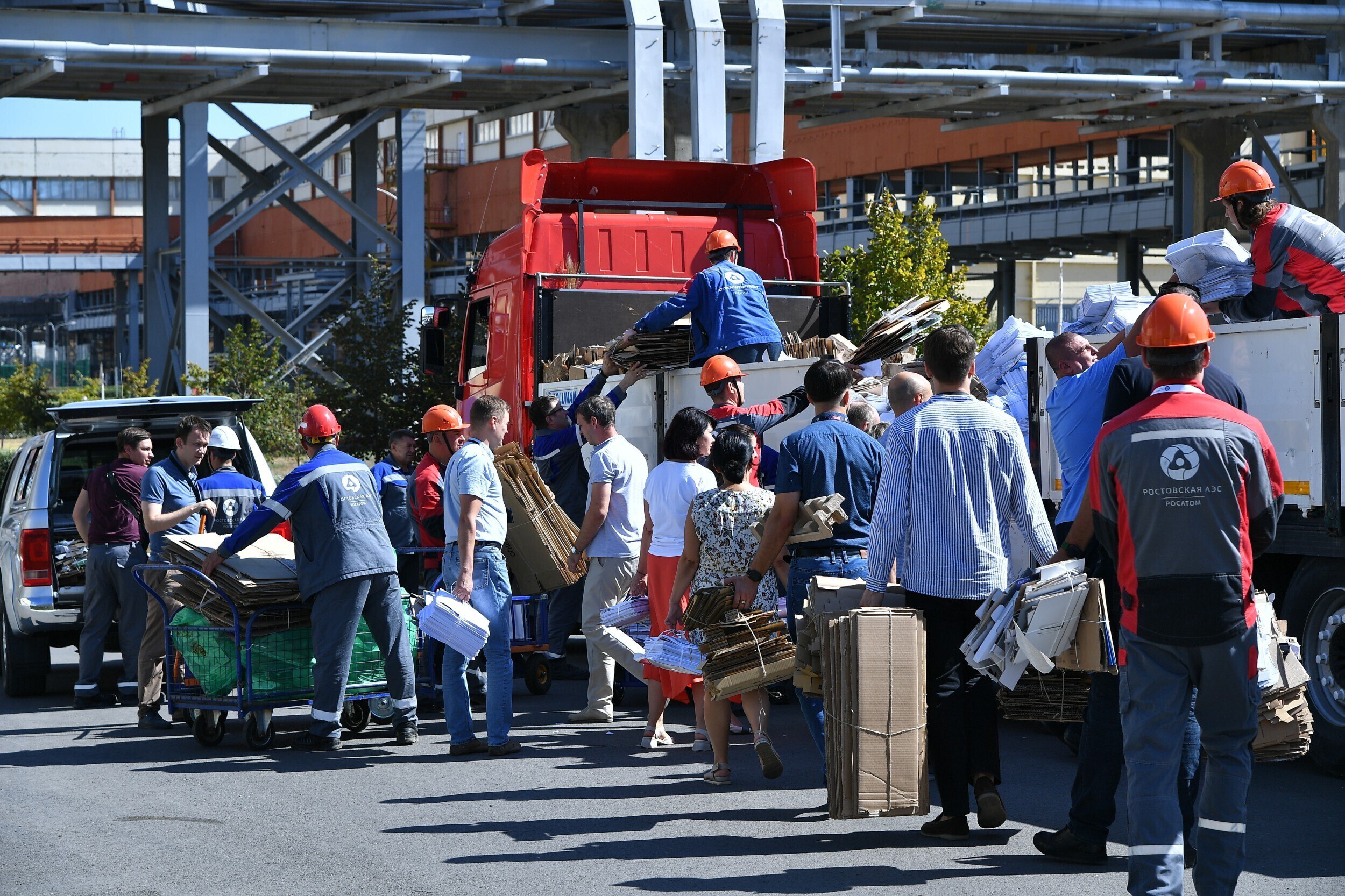 За 2025 год работники Ростовской АЭС собрали более 20 тонн бумаги и почти 10 тонн картона в рамках ежемесячных акций по сбору макулатуры За 2025 год работники Ростовской АЭС собрали более 20 тонн бумаги и почти 10 тонн картона в рамках ежемесячных акций по сбору макулатуры