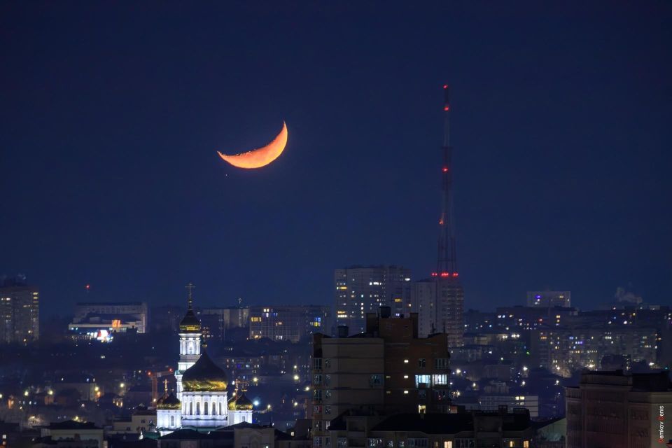 Ростов в объективе.. Денис Демков clck.ru/sJrfx #АдминистрацияРостова