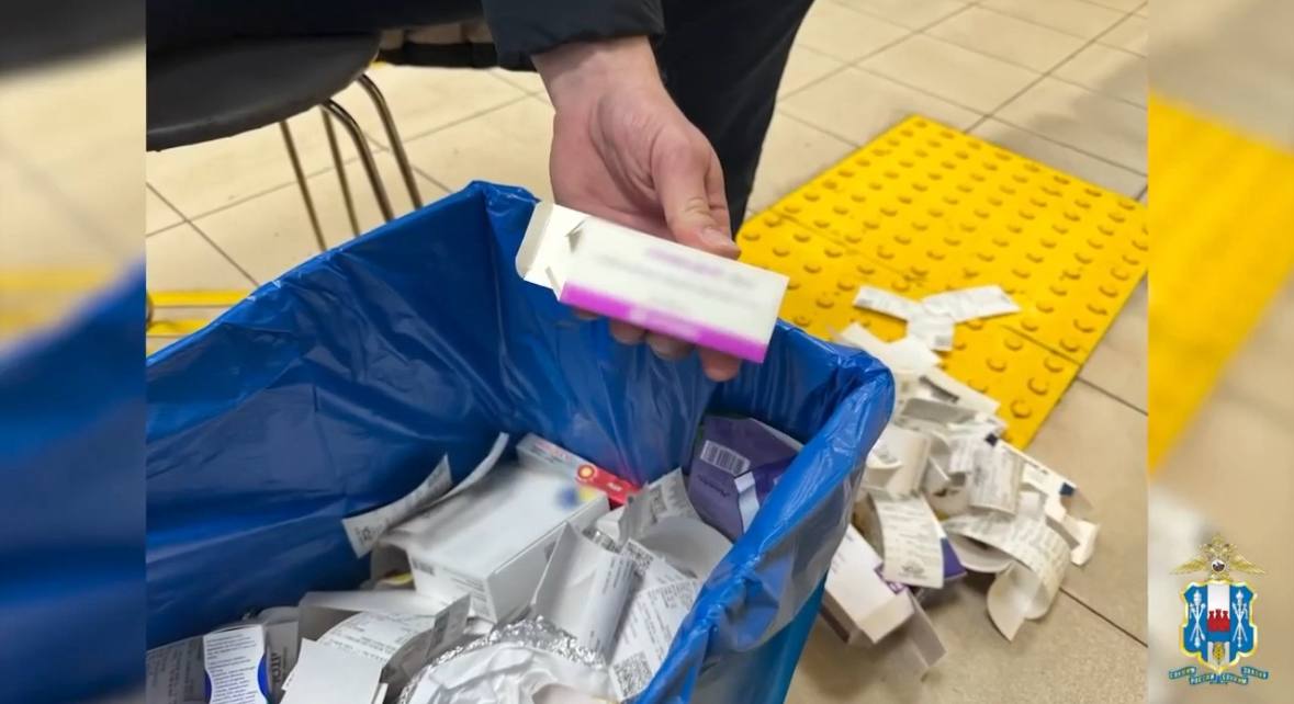 В центре Ростова задержали 20-летнюю аптекаршу за продажу сильнодействующих препаратов без рецепта