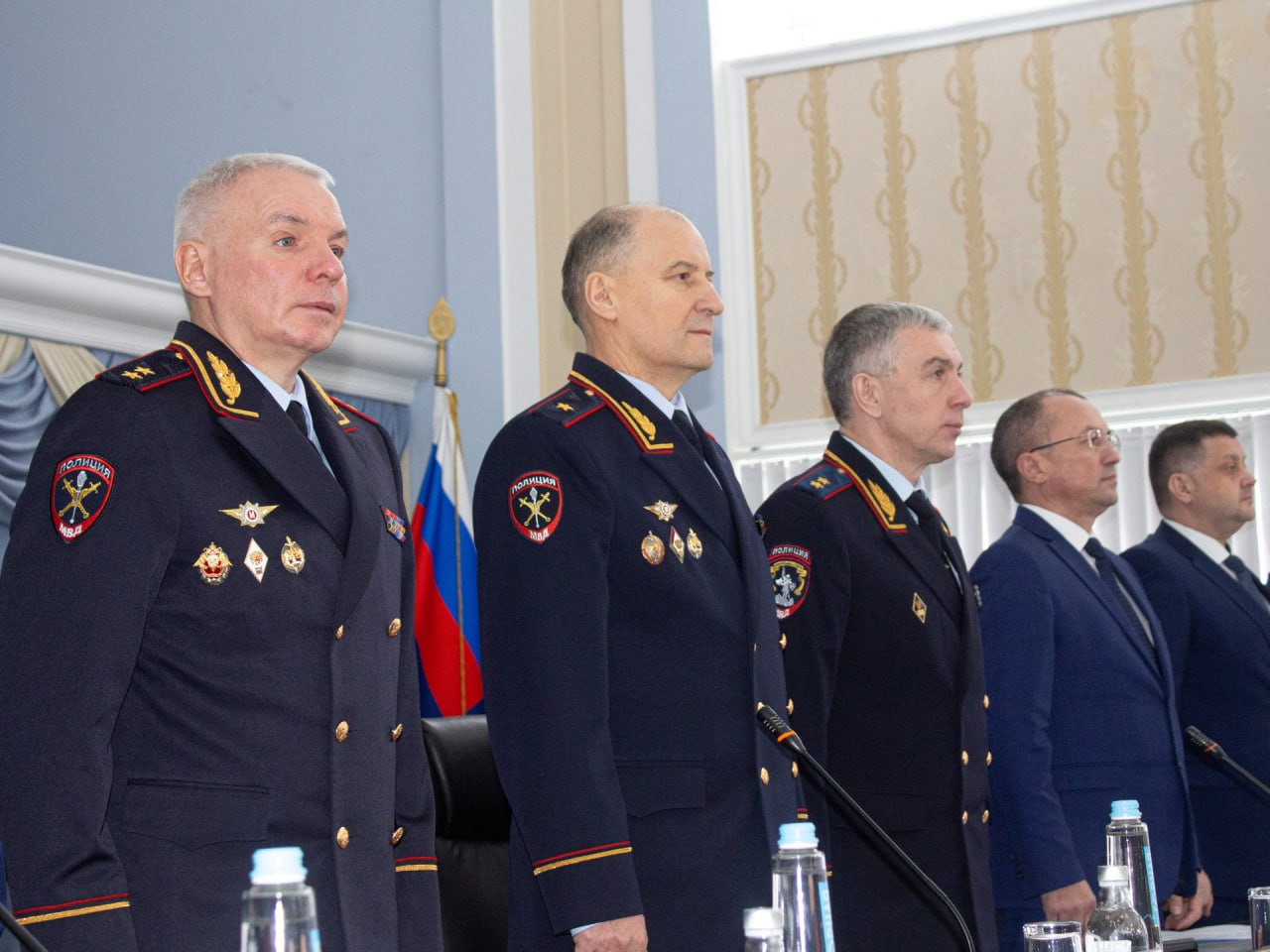 В Управлении на транспорте МВД России по Северо - Кавказскому федеральному округу состоялось заседание коллегии, на которой были подведены итоги оперативно-служебной деятельности транспортной полиции региона за 2025 год