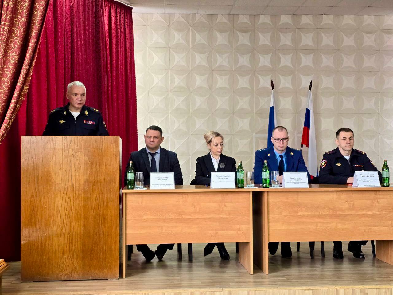 Глава региональной полиции с рабочим визитом посетил Межмуниципальный отдел МВД России «Азовский»