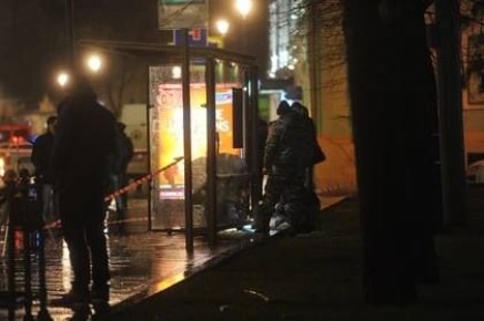 Дончанин приревновал женщину к человеку на остановке и напал — мужчина умер после одного удара