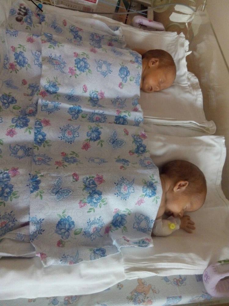 Мать за несколько дней потеряла тройняшек, но не сдалась и снова родила ребенка Мать за несколько дней потеряла тройняшек, но не сдалась и снова родила ребенка