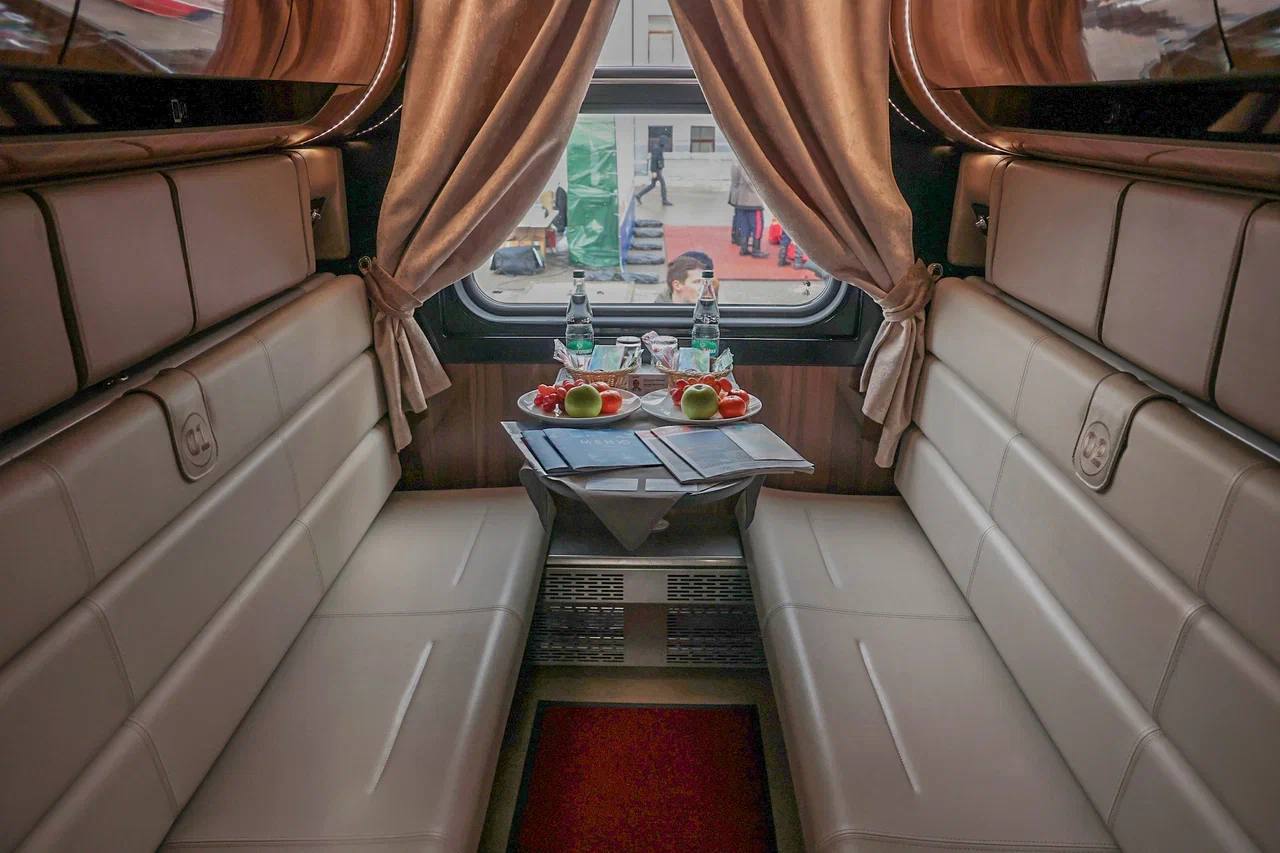 Юрий Слюсарь: В день 60-летия первого рейса нашего легендарного фирменного поезда «Тихий Дон» мы подписали важное соглашение Юрий Слюсарь: В день 60-летия первого рейса нашего легендарного фирменного поезда «Тихий Дон» мы подписали важное соглашение