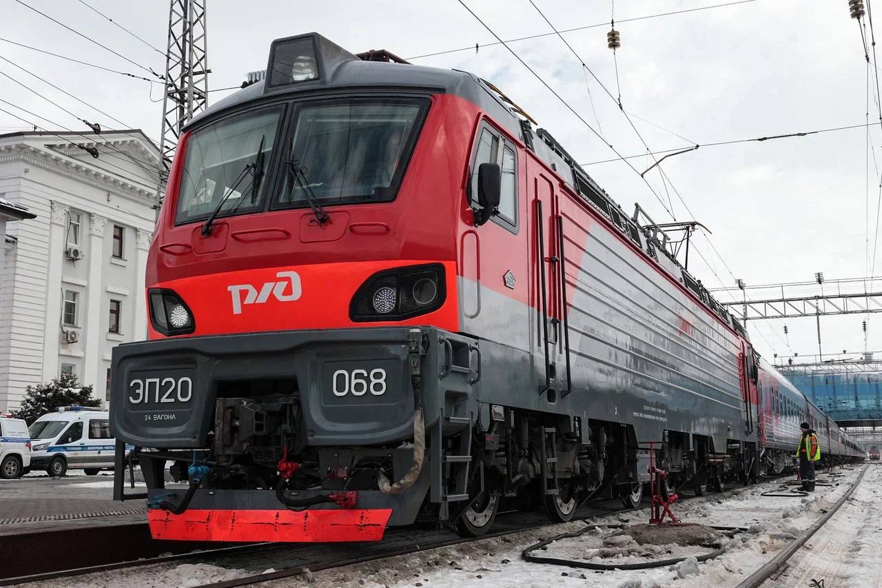 Юрий Слюсарь: В день 60-летия первого рейса нашего легендарного фирменного поезда «Тихий Дон» мы подписали важное соглашение Юрий Слюсарь: В день 60-летия первого рейса нашего легендарного фирменного поезда «Тихий Дон» мы подписали важное соглашение