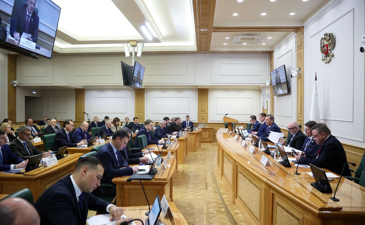 В Совете Федерации состоялось первое в 2026 году заседание Совета по вопросам интеграции воссоединенных субъектов в правовую и социально-экономическую системы РФ, созданного при верхней палате парламента