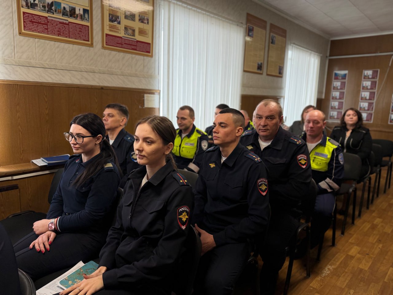 Руководитель донского главка МВД представил личному составу начальника полиции по Тацинскому району Руководитель донского главка МВД представил личному составу начальника полиции по Тацинскому району