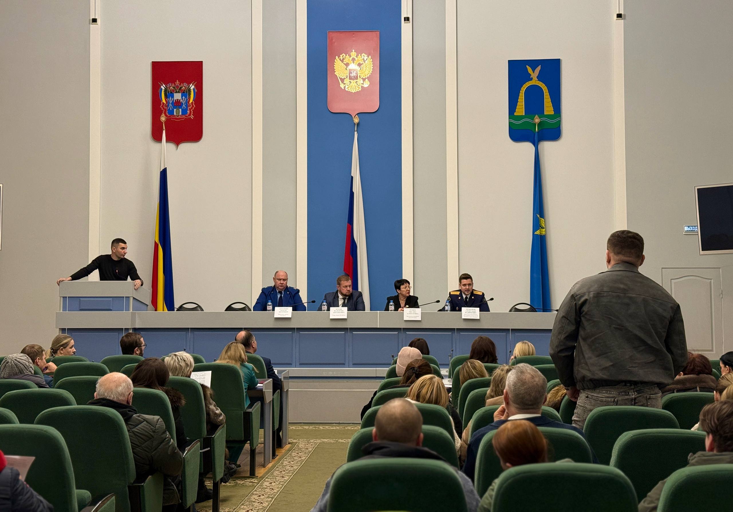 Сегодня в администрации Батайска провели встречу с жителями, чьи автомобили были утрачены или повреждены в результате террористических атак с применением ракет и беспилотных воздушных судов