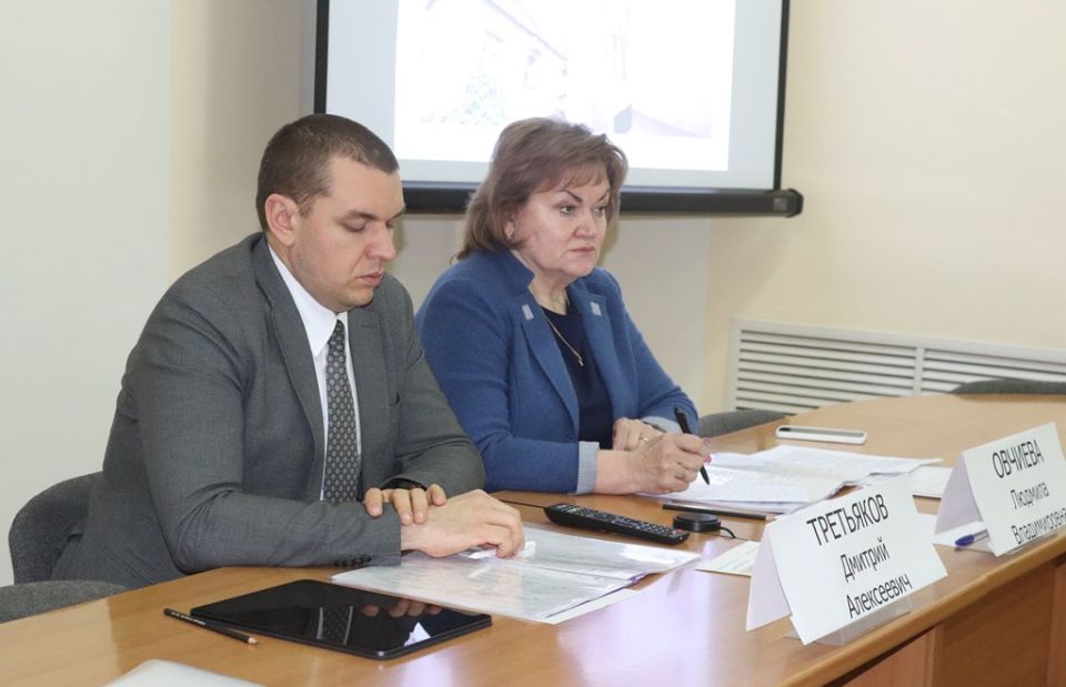 Специалисты Управления реализации бюджетных программ в сфере жилищного строительства представили главе города Шахты Людмиле Овчиевой отчет об итогах работы о планах на 2026 год