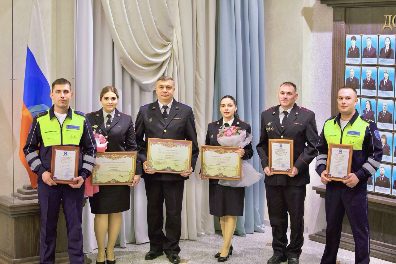 В донском главке МВД прошла церемония награждения отличившихся сотрудников В донском главке МВД прошла церемония награждения отличившихся сотрудников