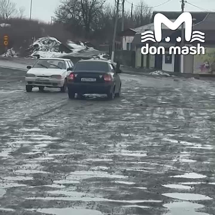 Жители Старой Станицы летом попросили у губернатора хорошую дорогу на Будённого