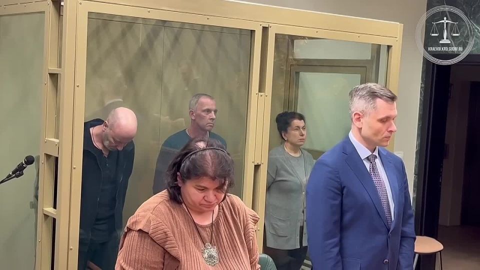 Экс-председателя Советского райсуда Ростова Елену Коблеву приговорили к десяти годам колонии и штрафу 15 млн руб