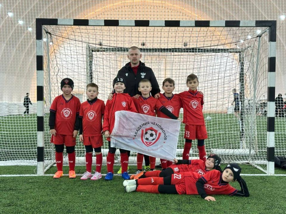 «Академия Чемпионов» продолжает борьбу за лидерство на Первенстве Ростова