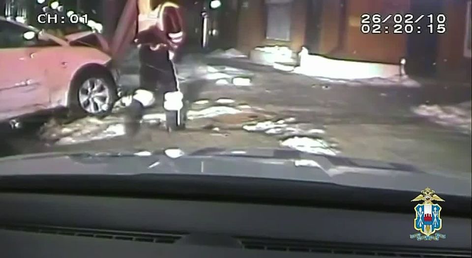 В Ростове 16-летний пьяный подросток угнал машину, чтобы покатать друзей с ветерком по ночному городу