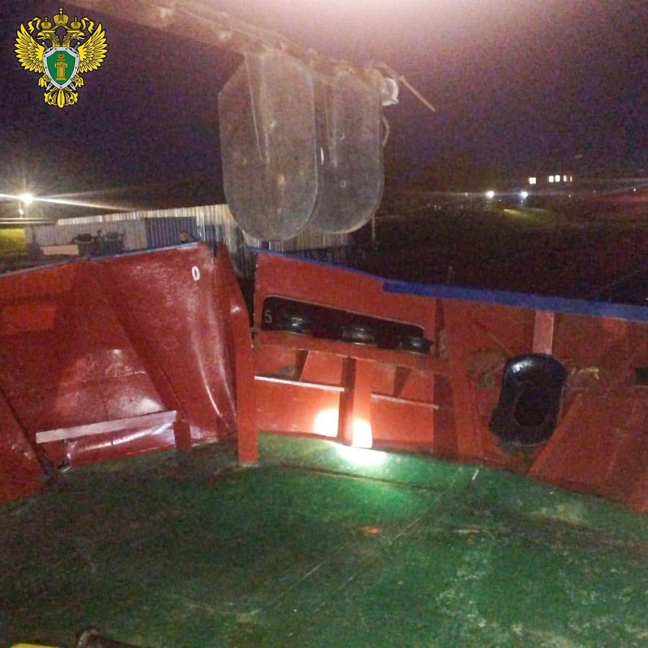 В Ростовской области прокуратура направила в суд уголовное дело о нарушении правил безопасности движения и эксплуатации теплохода В Ростовской области прокуратура направила в суд уголовное дело о нарушении правил безопасности движения и эксплуатации теплохода