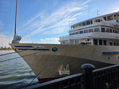 Не вписался в шлюз: капитан теплохода ответит за аварию на 31 миллион рублей