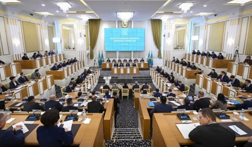Обсуждение поправок в Конституцию: Новый этап реформы в Казахстане