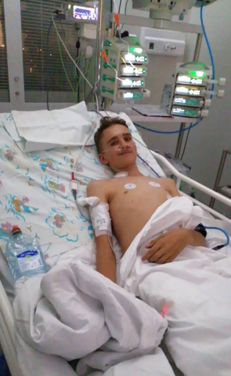 Думали, реакция на царапину и обострение гастрита: Как у школьника внезапно обнаружили острый лейкоз Думали, реакция на царапину и обострение гастрита: Как у школьника внезапно обнаружили острый лейкоз