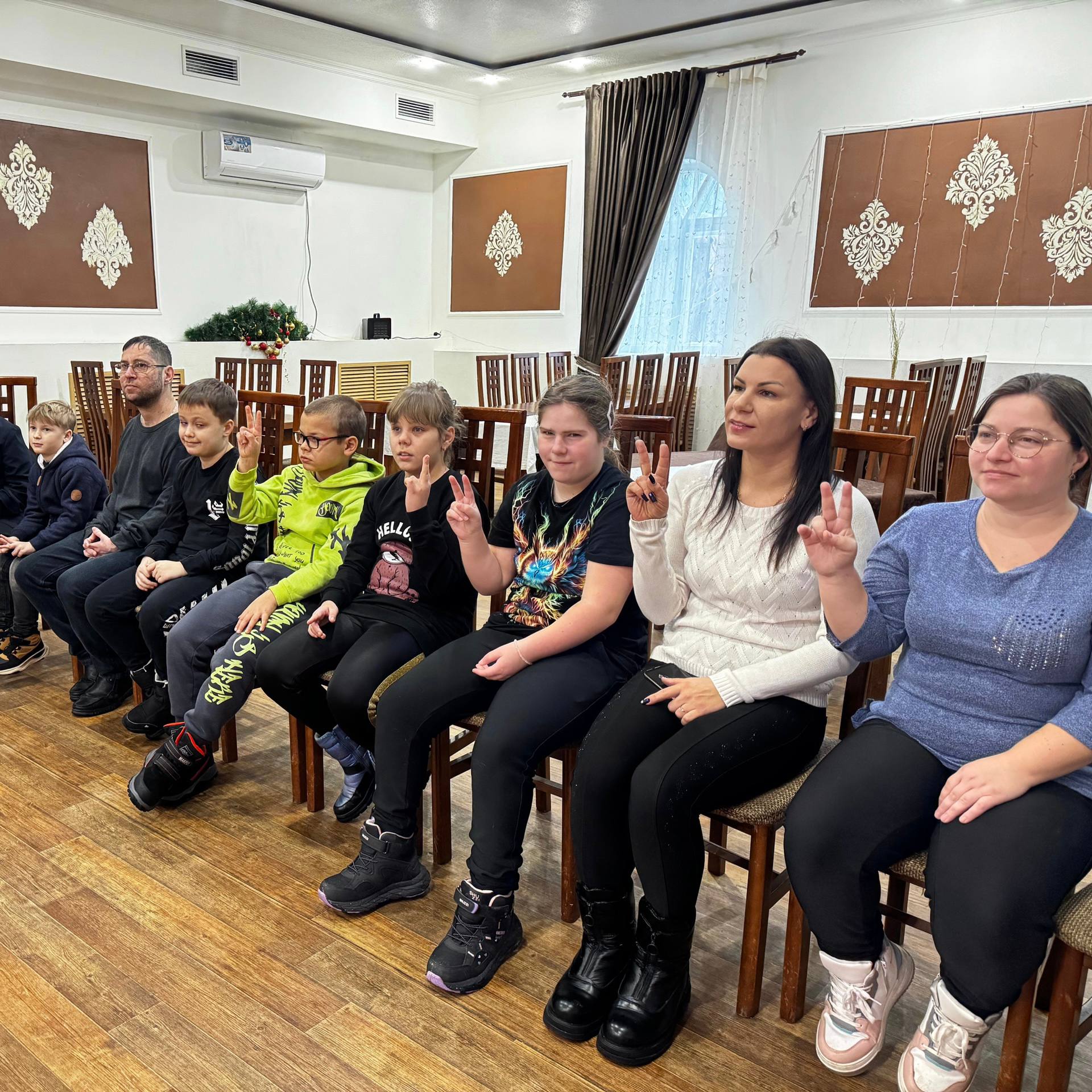 14 февраля в Новочеркасске Городской Дом Культуры и Первичная профсоюзная организация студентов и аспирантов Донского ГАУ провели мероприятие «Семья под крылом» 14 февраля в Новочеркасске Городской Дом Культуры и Первичная профсоюзная организация студентов и аспирантов Донского ГАУ провели мероприятие «Семья под крылом»