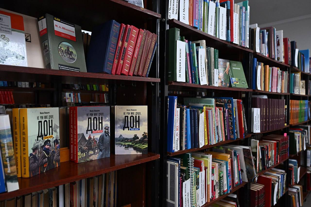 Станица Обливская - крайний к северо-западу райцентр Ростовской области в 330 км от Ростова-на-Дону Станица Обливская - крайний к северо-западу райцентр Ростовской области в 330 км от Ростова-на-Дону