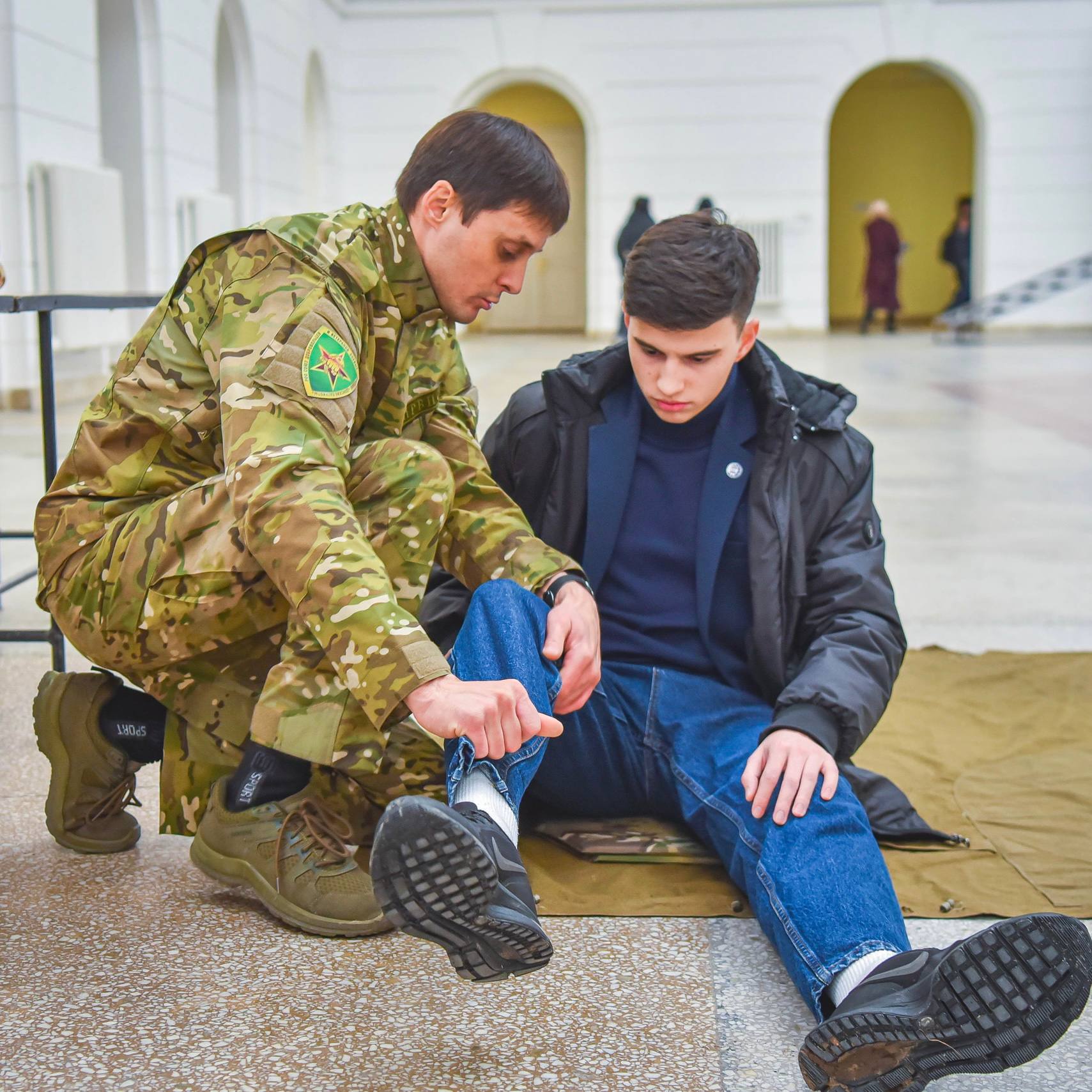 16 февраля в Крытом дворе ЮРГПУ (НПИ) развернулась уникальная выставка оружия 16 февраля в Крытом дворе ЮРГПУ (НПИ) развернулась уникальная выставка оружия