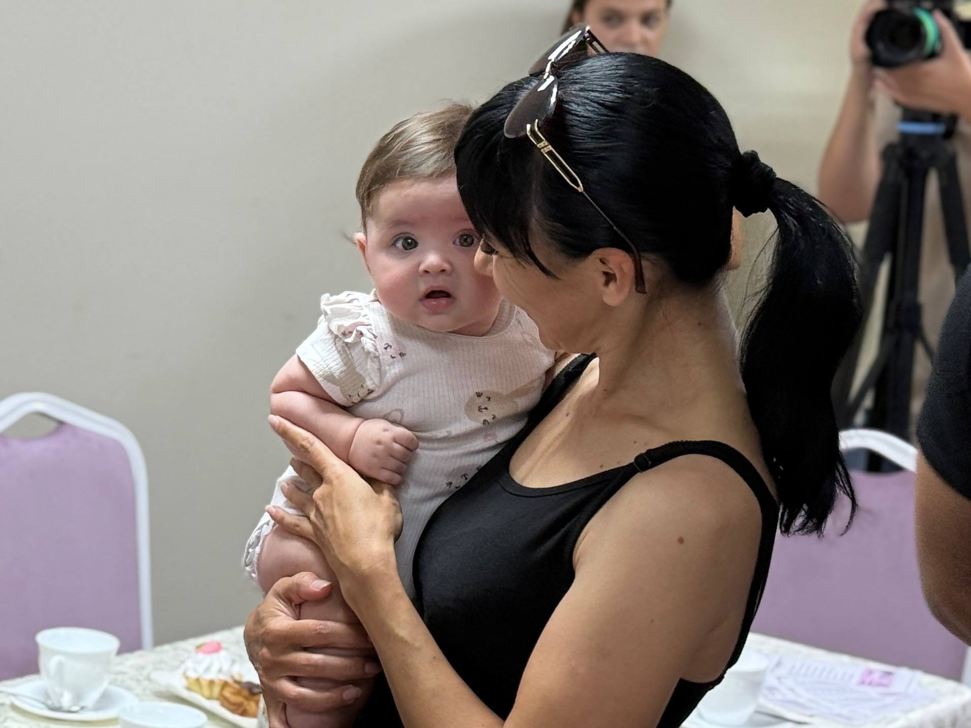 Около полугода назад вместе с министром труда и социального развития Ростовской области Ириной Шуваловой открыли в Батайске пункт проката вещей первой необходимости для новорождённых Около полугода назад вместе с министром труда и социального развития Ростовской области Ириной Шуваловой открыли в Батайске пункт проката вещей первой необходимости для новорождённых