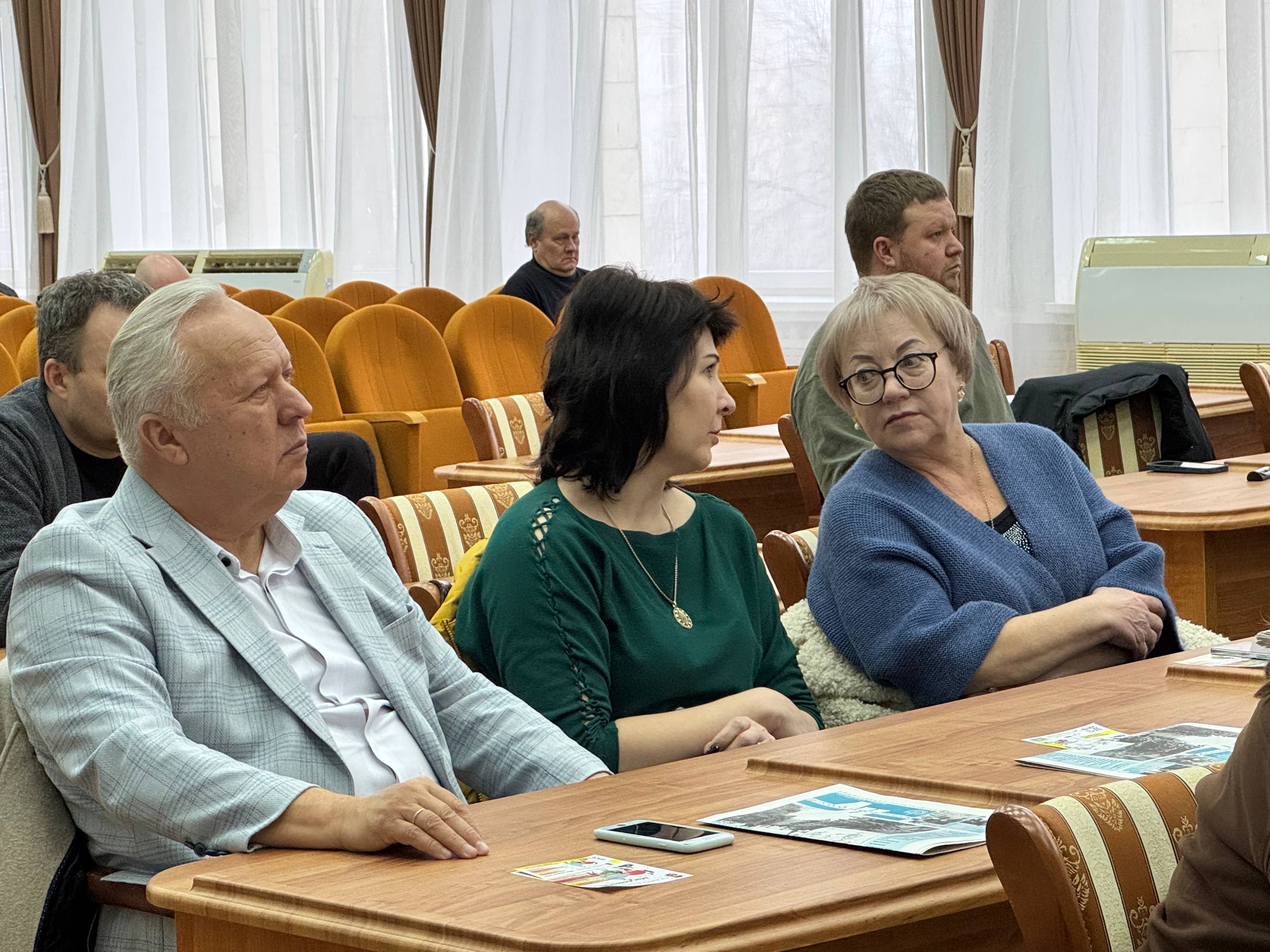 В администрации Новочеркасска состоялась встреча предпринимателей с представителями региональной инфраструктуры поддержки малого и среднего предпринимательства (МСП) В администрации Новочеркасска состоялась встреча предпринимателей с представителями региональной инфраструктуры поддержки малого и среднего предпринимательства (МСП)