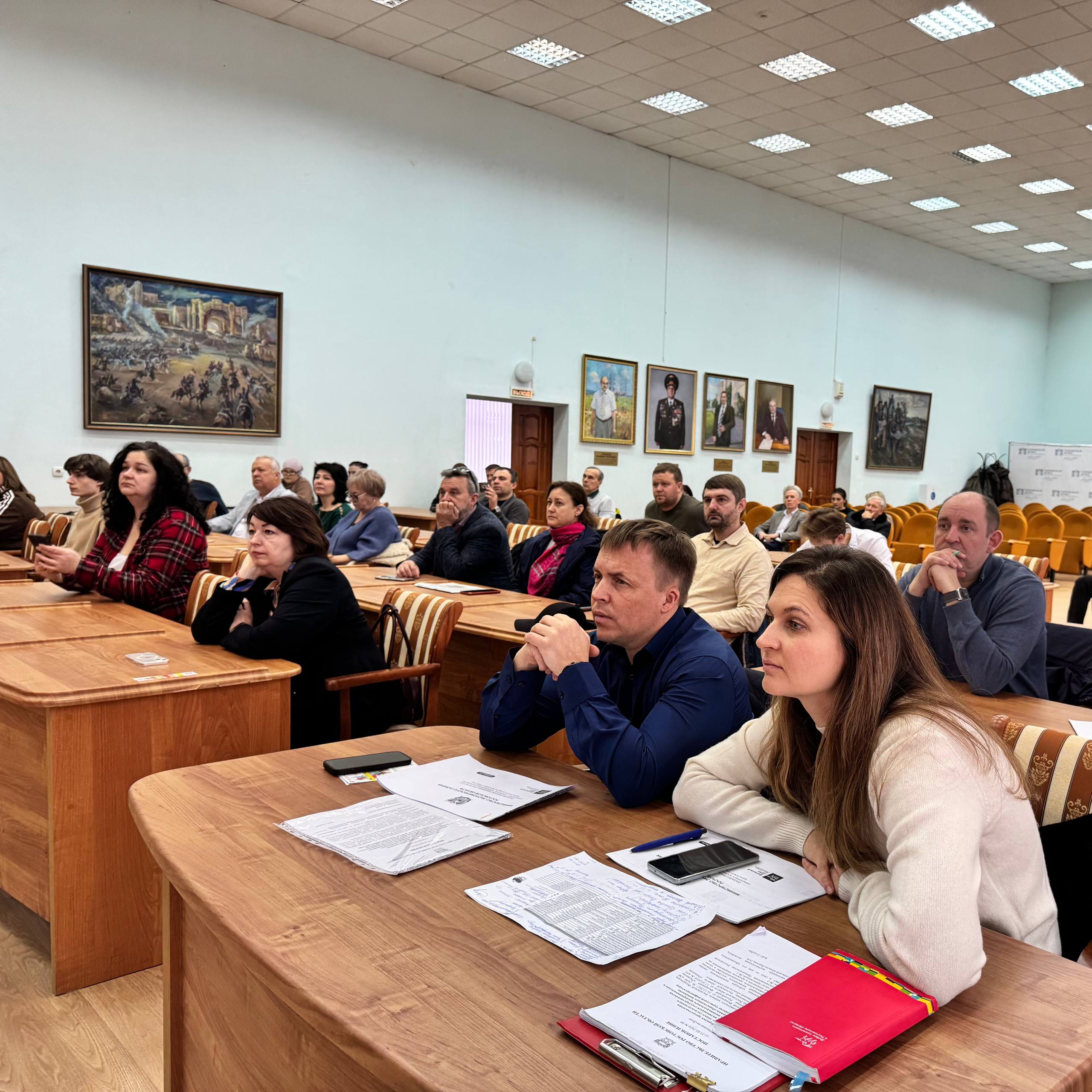 В администрации Новочеркасска состоялась встреча предпринимателей с представителями региональной инфраструктуры поддержки малого и среднего предпринимательства (МСП) В администрации Новочеркасска состоялась встреча предпринимателей с представителями региональной инфраструктуры поддержки малого и среднего предпринимательства (МСП)