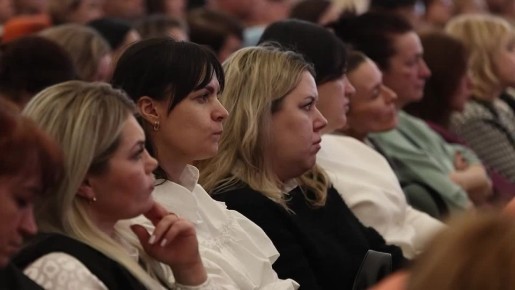 Юрий Слюсарь: Пять детских садов и 12 школ открылось в Ростовской области за счет различных источников финансирования, программ и нацпроектов, а также средств инвесторов