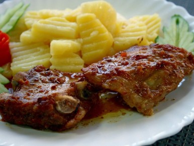 Свиные рёбрышки в медово-соевом соусе: идеальный рецепт для любого стола