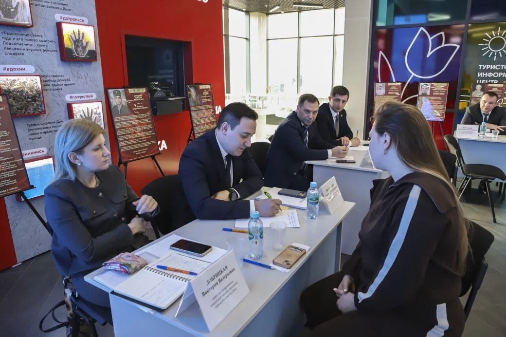 Александр Скрябин: Уважаемые ростовчане!. Для нас очень важна поддержка участников специальной военной операции и членов их семей, в том числе консультационная Александр Скрябин: Уважаемые ростовчане!. Для нас очень важна поддержка участников специальной военной операции и членов их семей, в том числе консультационная