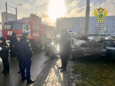 BMW �������� � ����� ��� � �������, ���� �������