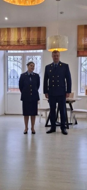 Южная транспортная прокуратура поздравила своих подшефных