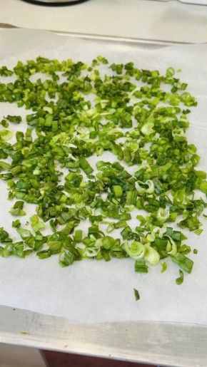 Сушеный зеленый лук: украсим блюда натуральным ароматом