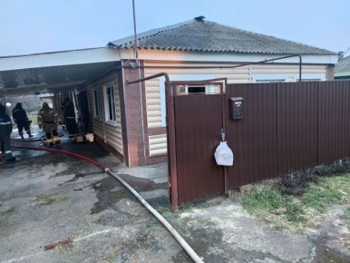 На пожаре в Песчанокопском погибла женщина