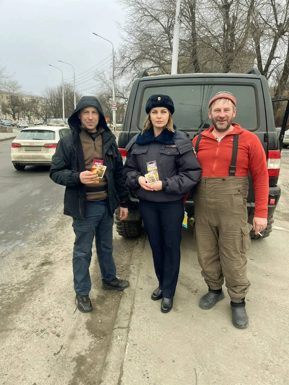 Вместо проверки — поздравления: праздничная акция Госавтоинспекции Вместо проверки — поздравления: праздничная акция Госавтоинспекции