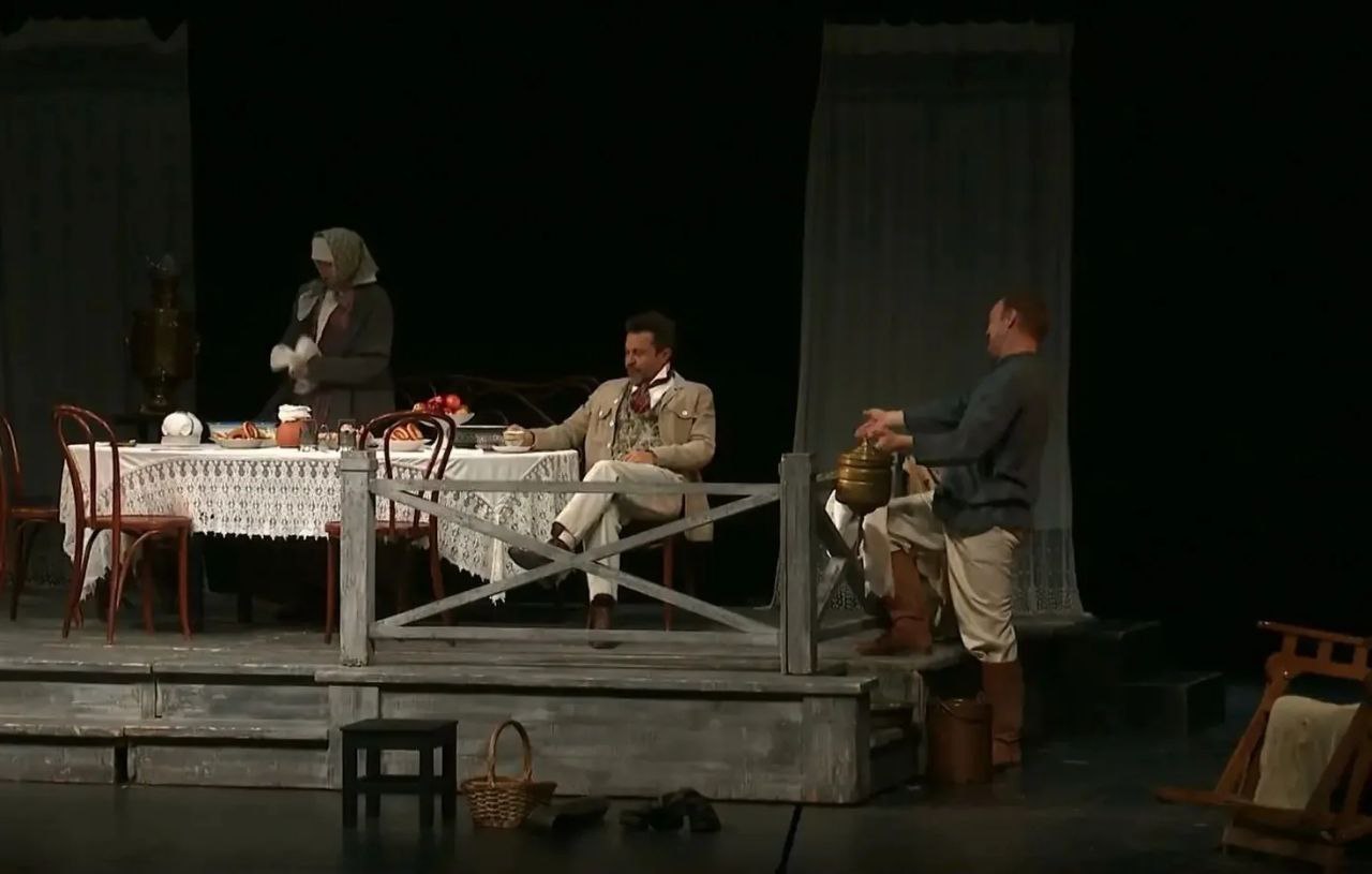 Сразу два спектакля привез в Ростов театр имени Моссовета