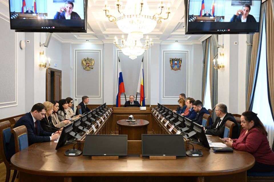 �� ���������� �������� ���������������� �������� ���������� ������� �� �������, ������� � ������������� ���������� ��������� �������� ����� �� ����: ���������� �������� � ��������� �������. ������ ����� �������