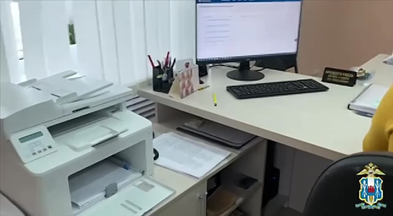 Схему взяточничества среди чиновников Красного Сулина пресекли полицейские